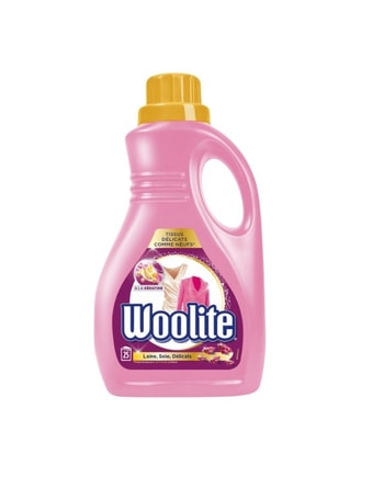 Image Woolite - Delicate Laundry Liquid Pink